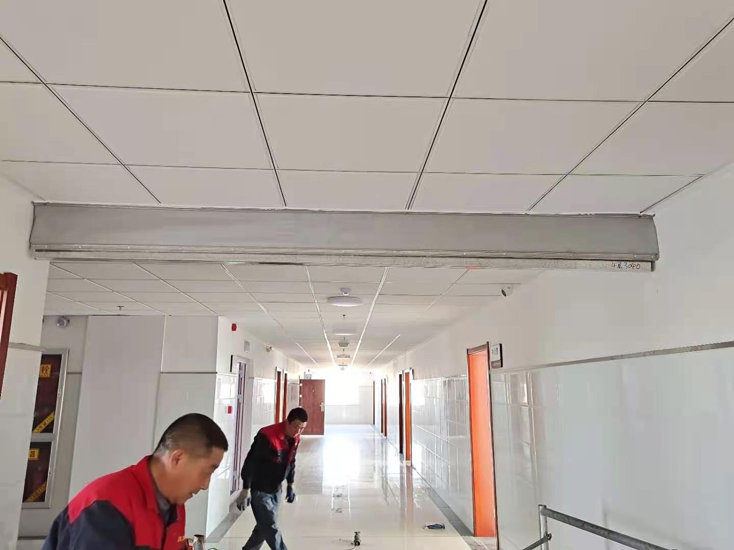 防火分区除了防火卷帘还需要设置挡烟垂壁吗